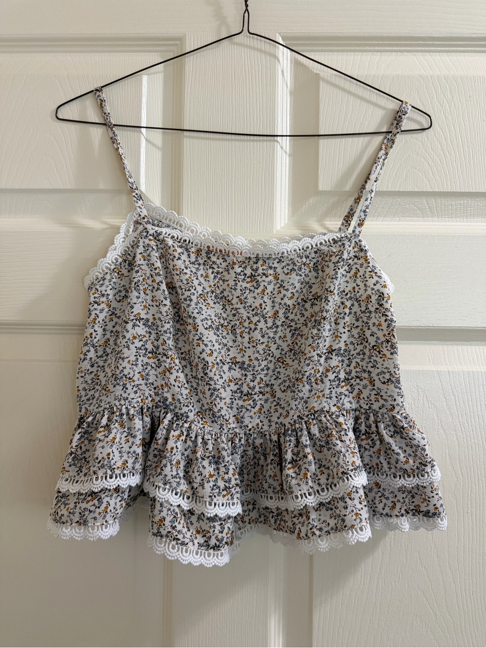 Women’s White Floral Lace-Trim Cami Top